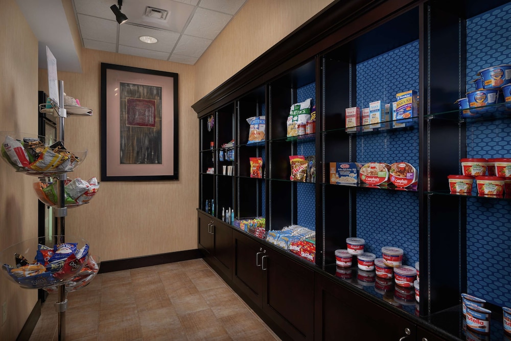 Hampton Inn Shrewsbury - photo 21