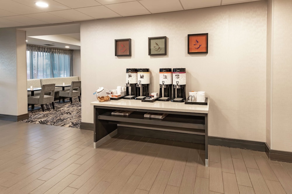 Hampton Inn Waco - photo 4