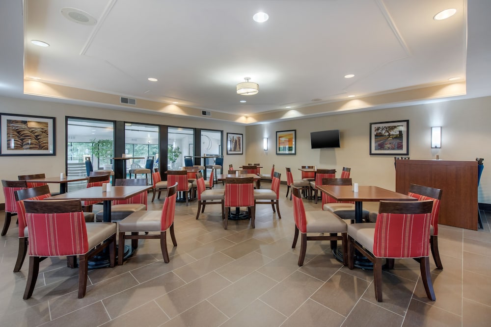 Comfort Suites Lafayette University Area - photo 34