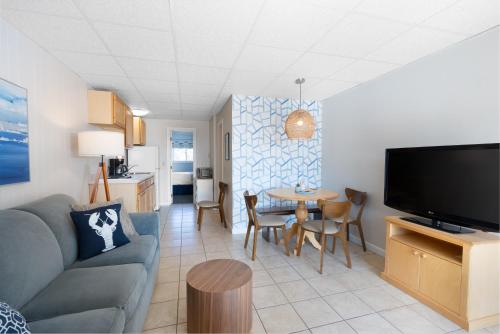 Kebek 3 Oceanside Motel - photo 30