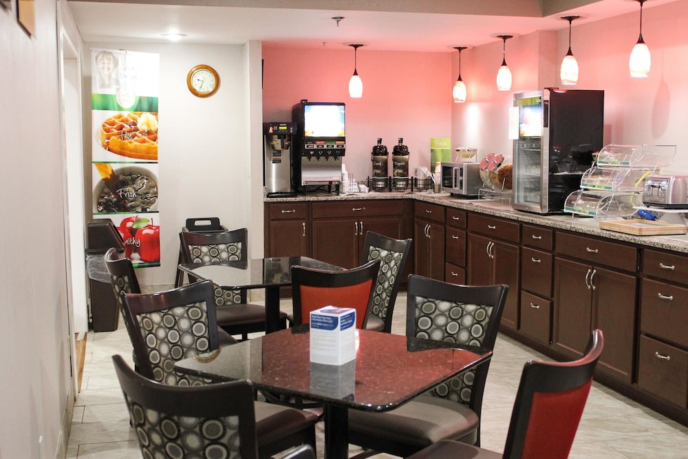 Quality Inn Clinton Knoxville North - photo 24