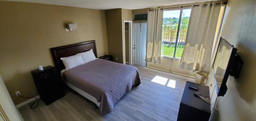 Travel Inn Fort Pierce - photo 95