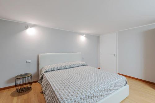 2 Suite con 2 bagni privati De Angeli Suites — 4-Star Luxury Hotel in Milan, Italy