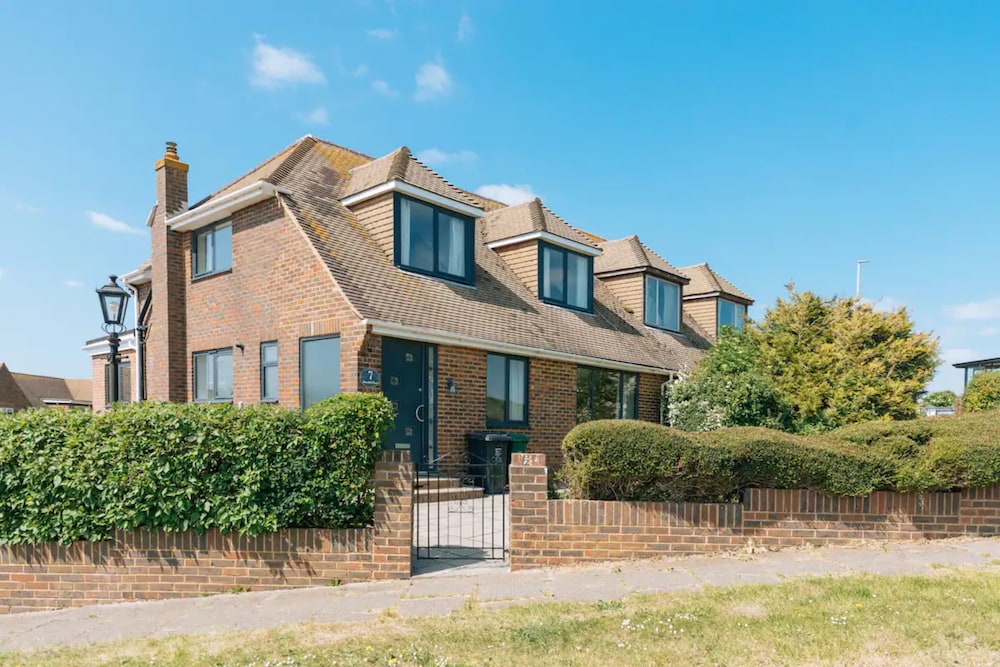 Lush & Spacious 3BD House East Brighton — 4-Star Luxury Hotel in Brighton, United Kingdom