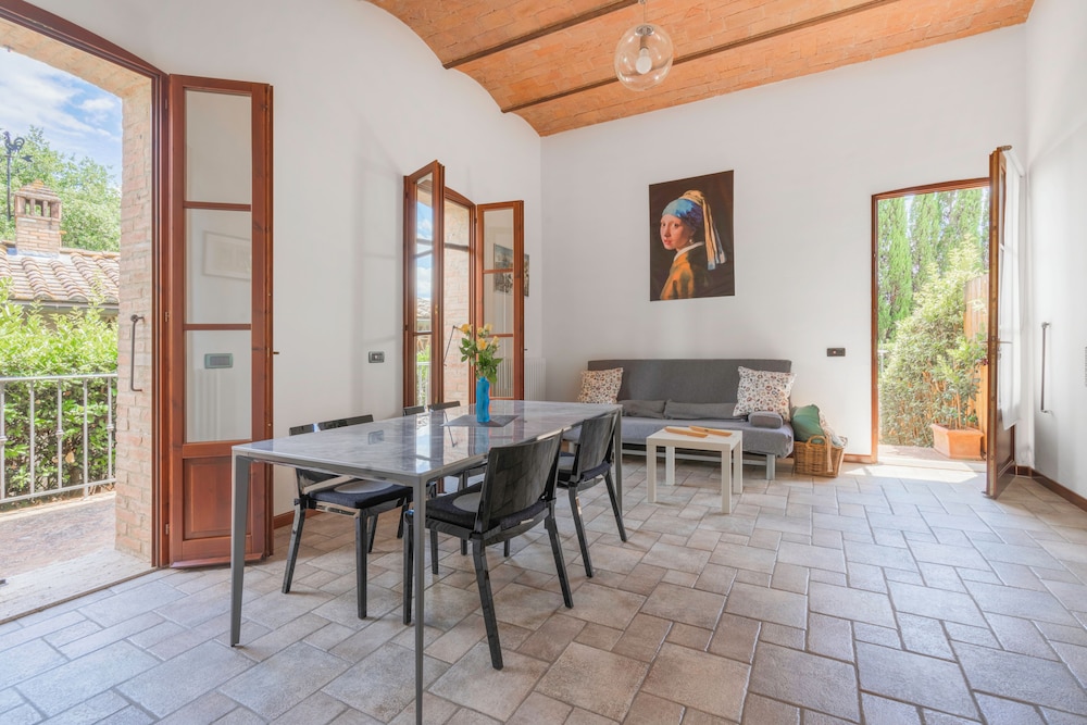 Torri 15 Holiday Home — 4-Star Luxury Hotel in Poggibonsi, Italy