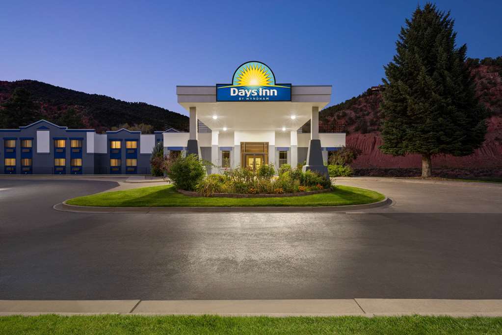 Days Inn by Wyndham Carbondale - photo 5