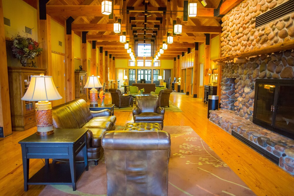 Heartwood Resort & Conference Center - photo 2