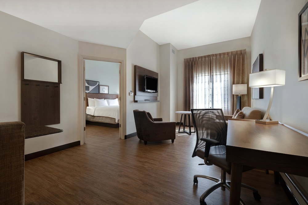Staybridge Suites Tallahassee by IHG - photo 9
