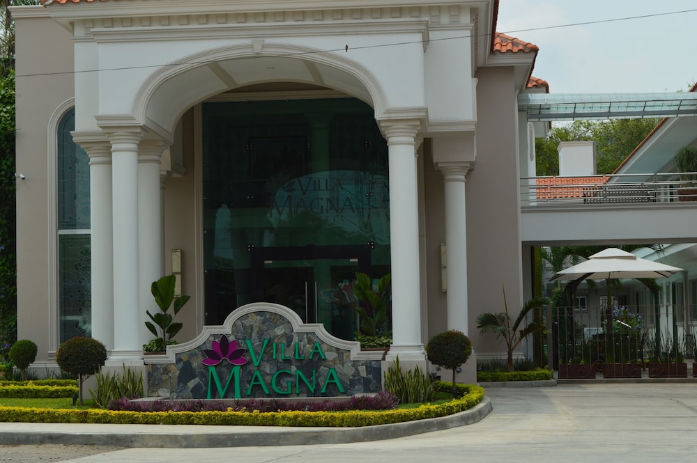 Hotel Villa Magna Poza Rica - carbon neutral hotel in Poza Rica De Hidalgo