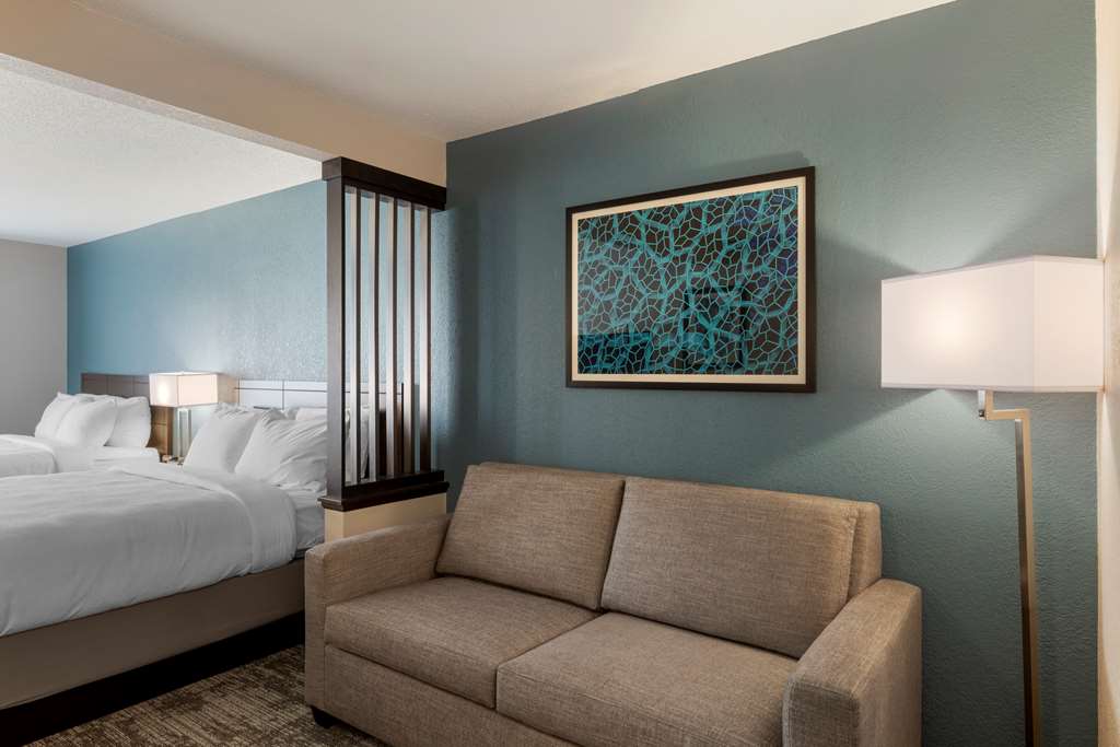 Best Western Watertown Inn and Suites - photo 12
