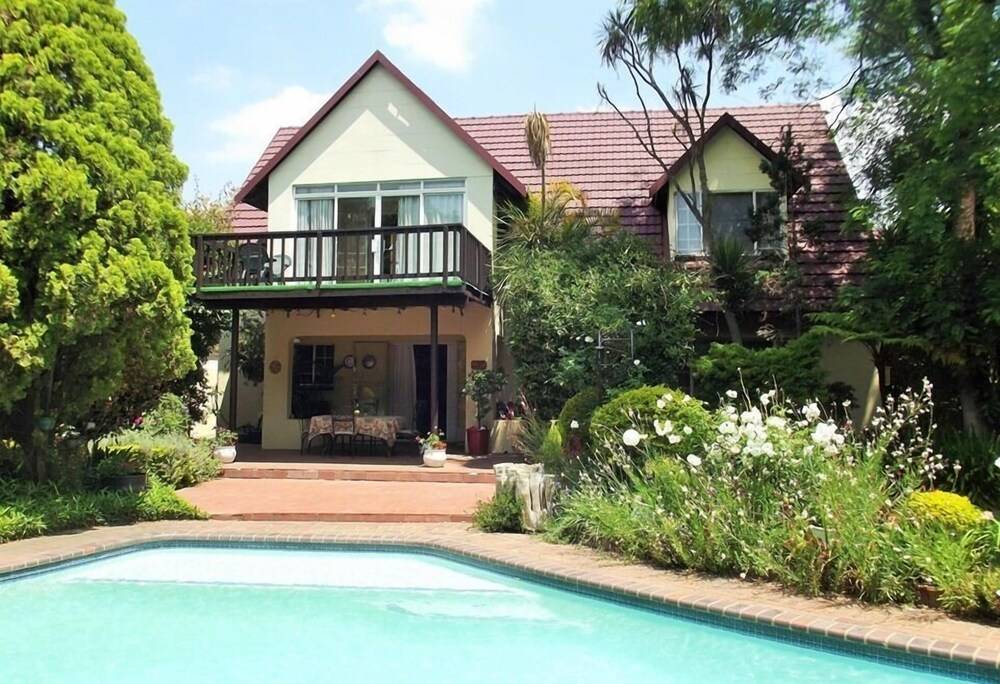Pepperwood B&B — 4-Star Luxury Hotel in Randburg, South Africa