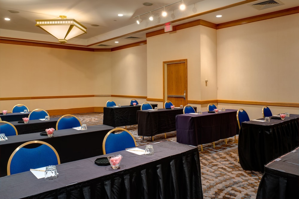 DoubleTree by Hilton Tulsa Warren Place - photo 64