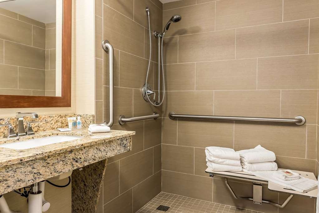 Comfort Inn & Suites Piqua Near Troy I75 - photo 26