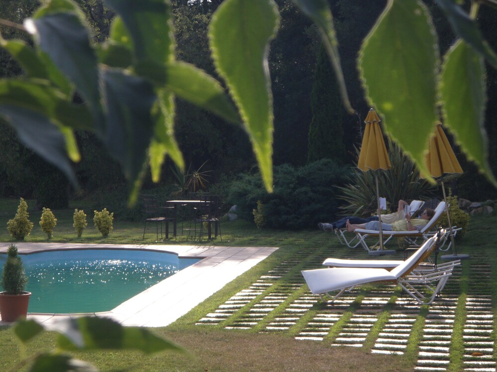 Hotel Mas Vilalonga Petit — 4-Star Luxury Hotel in Cassa De La Selva, Spain