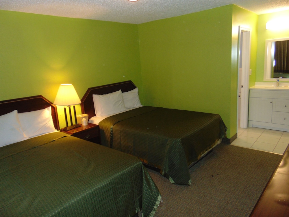 Westbrook Motel - photo 2