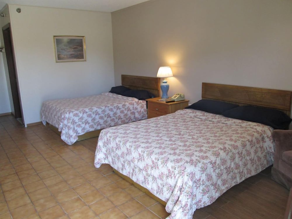 Mayflower Motel Milford - photo 9