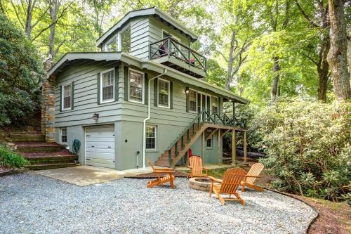 Mountain Home near Blue Ridge Parkway Central Location — 4-Star Luxury Hotel in Blowing Rock, United States