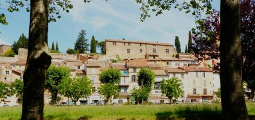 Sejour a la Ferme — hotel in Jouques