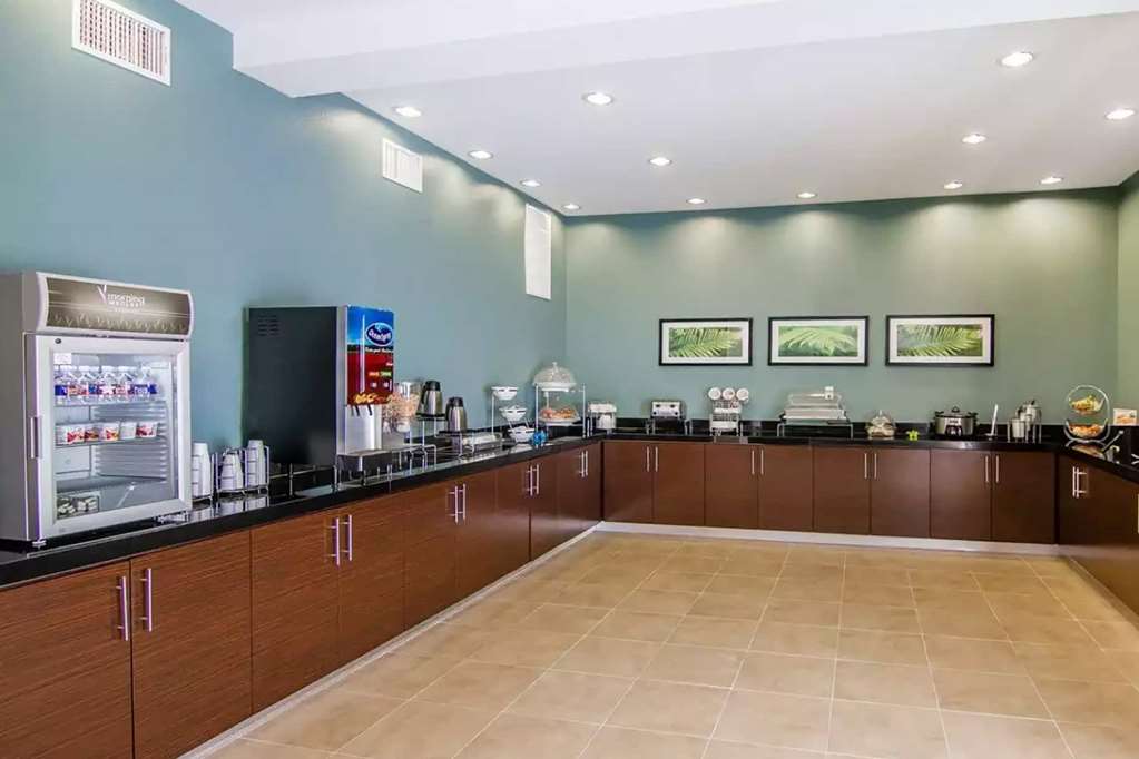 Wingate by Wyndham Longview North - photo 12