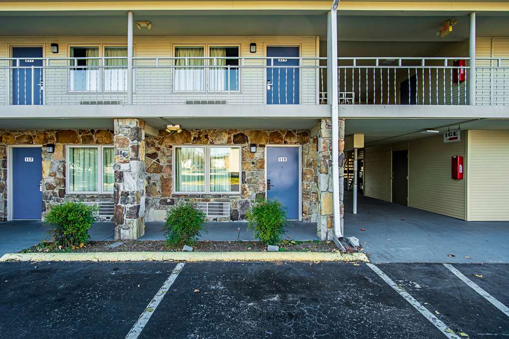 Motel 6 Manchester TN - photo 2