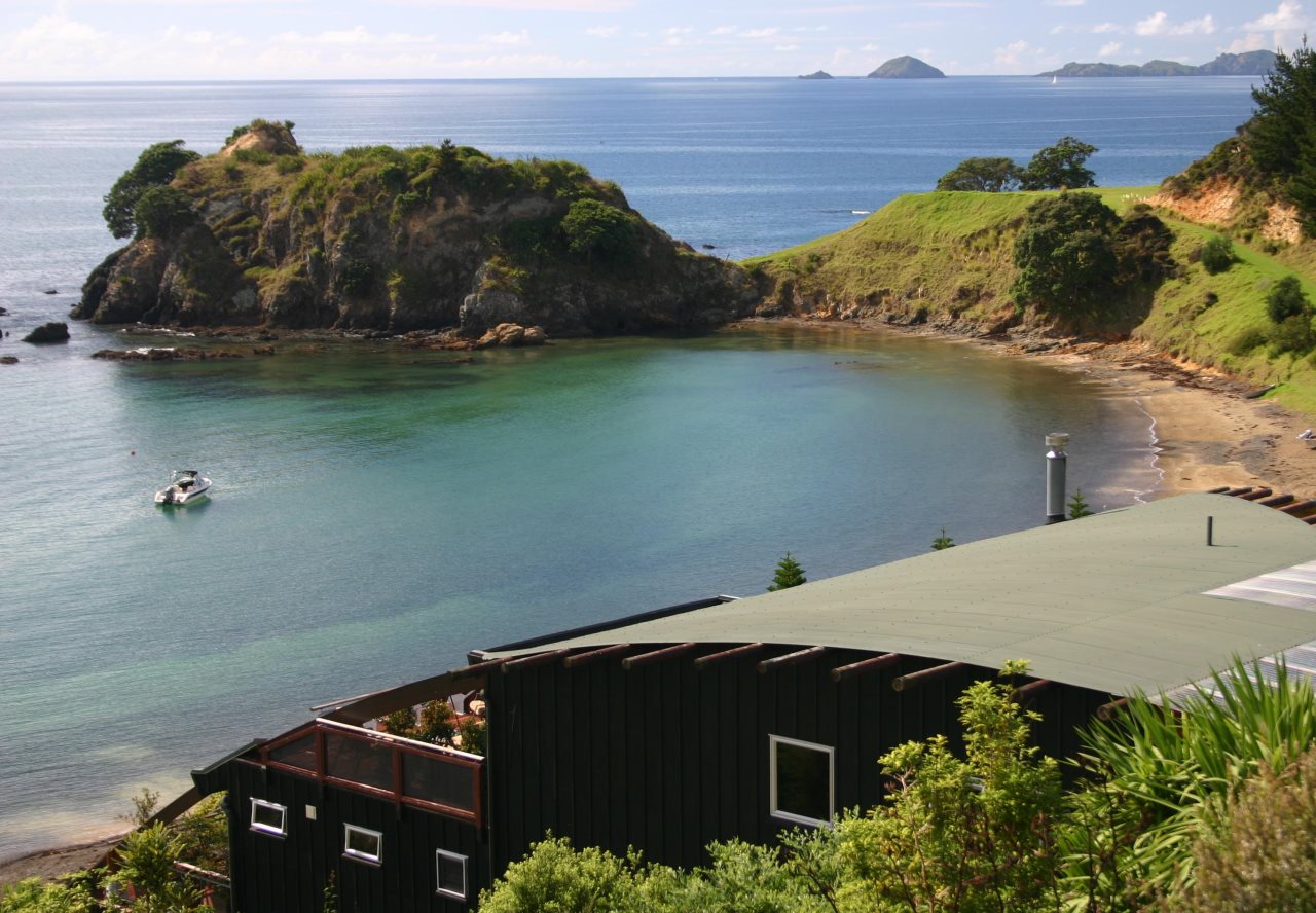 Cavalli Beach House Retreat — 5-Star Luxury Hotel in Dargaville, New Zealand