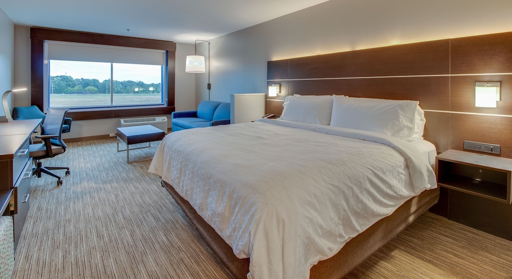 Holiday Inn Express & Suites Union City by IHG - photo 8