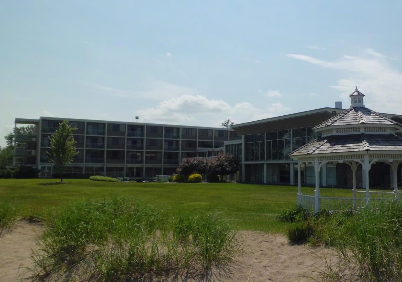 Illinois Beach Resort & Conference Center — hotel in Zion