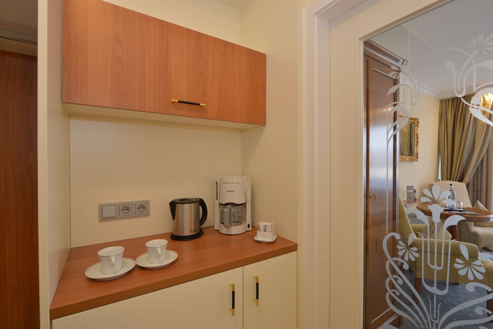 In-Room Kitchenette