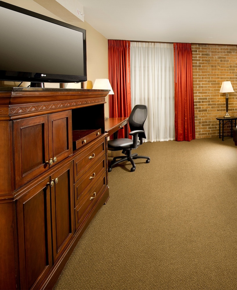 Hotel Lotus Kansas City Merriam - photo 20