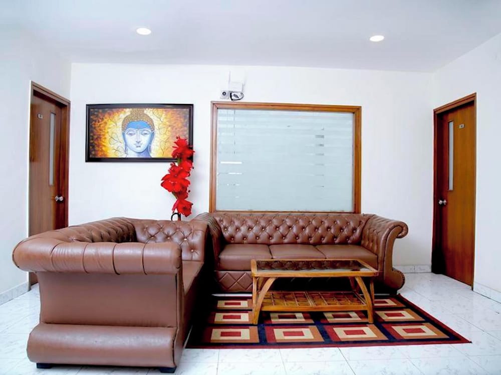 Maplewood Guest House Neeti Bagh New Delhiit is a Boutiqu Guest House room 8 — 4-Star Luxury Hotel in New Delhi, India