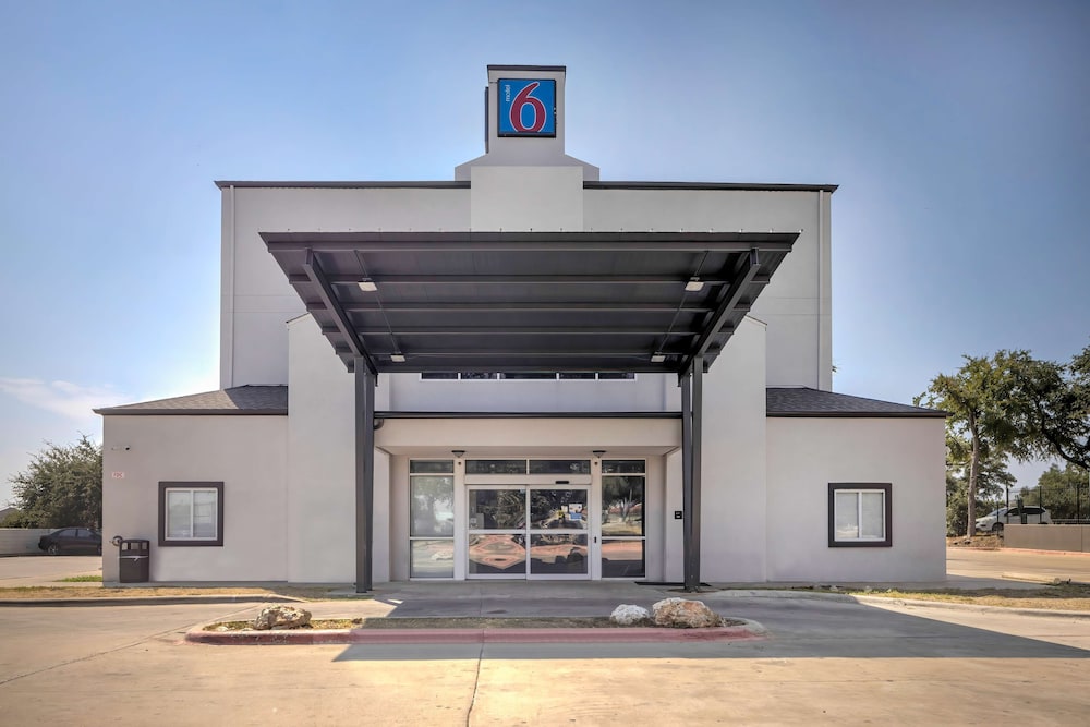 Motel 6 Cedar Park TX - photo 27