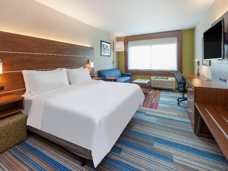 Holiday Inn Express & Suites Brunswick Harpers Ferry Area by IHG - photo 90
