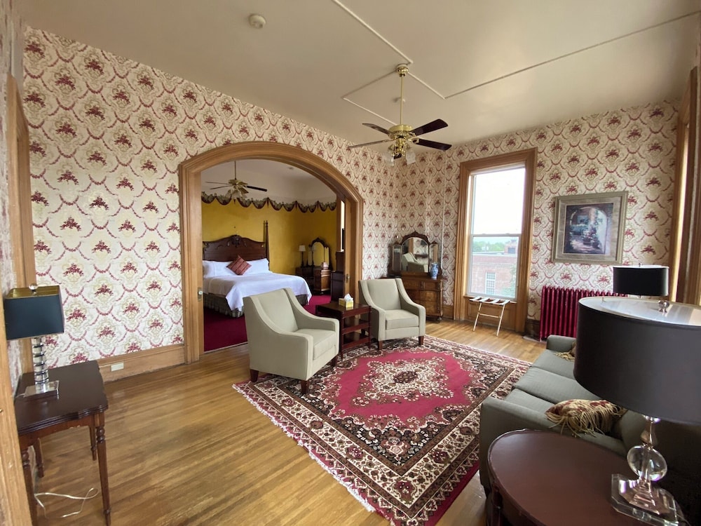 Decker Hotel - photo 37