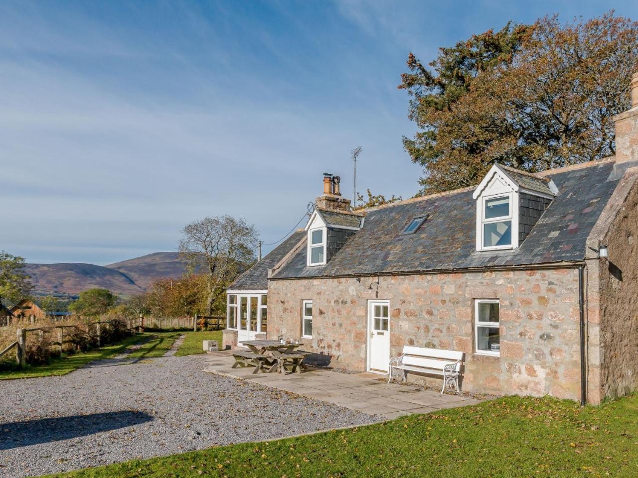 3 Bed in Dinnet 53150 — hotel in Aboyne