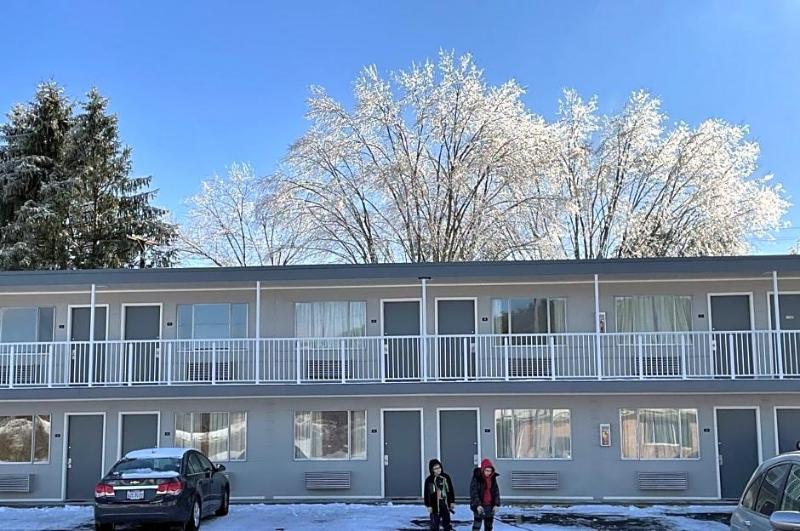 Lake Logan Inn - photo 12