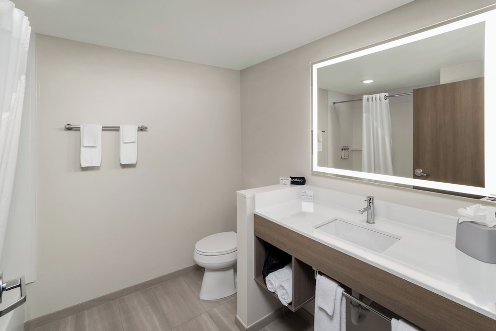 Holiday Inn Express Hattiesburg West Univ Area by IHG - photo 21