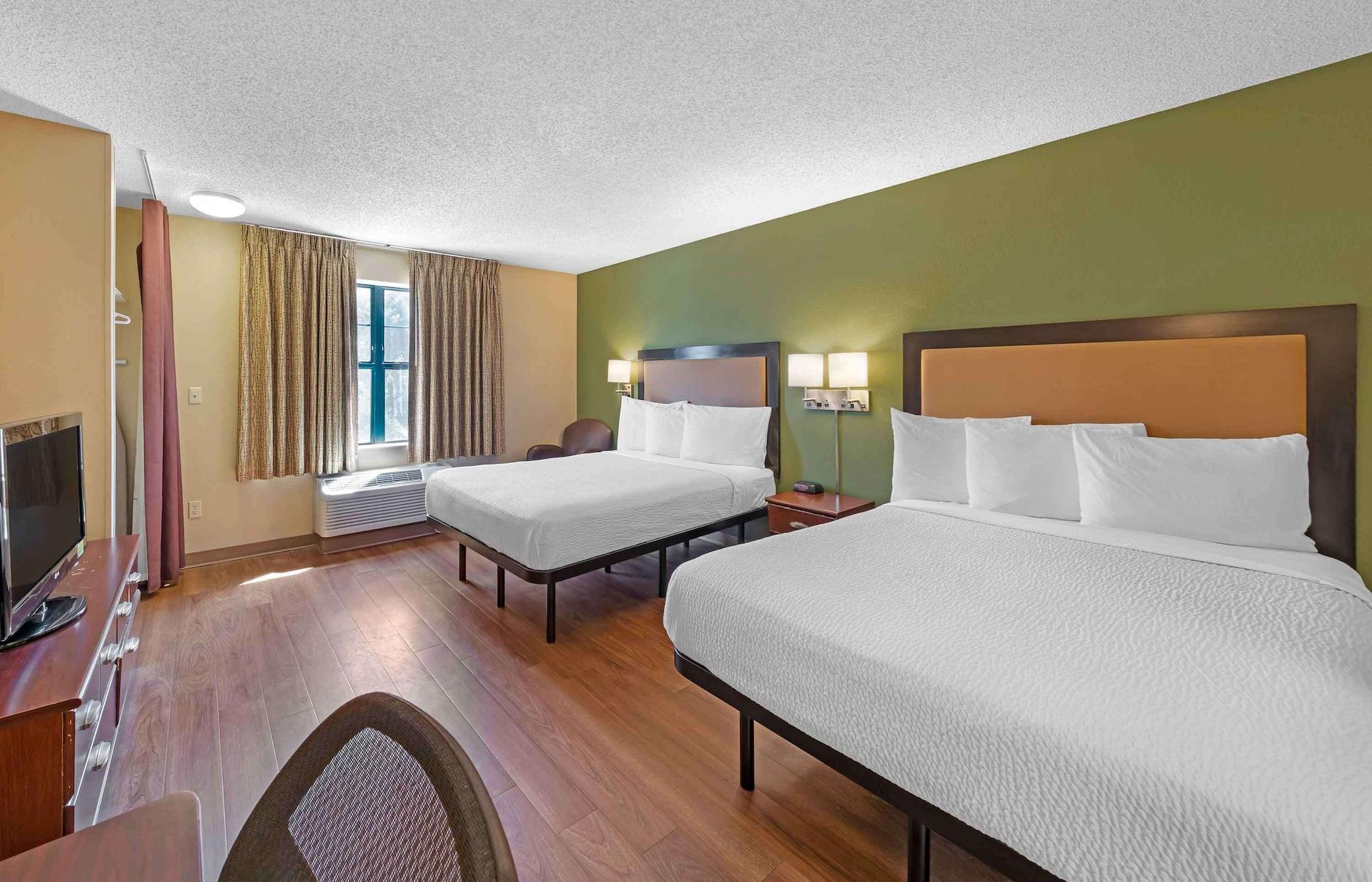 Extended Stay America Suites Los Angeles Long Beach Airport - photo 2