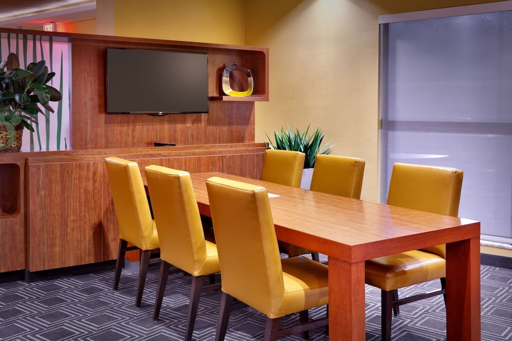 TownePlace Suites by Marriott Dickinson - photo 30