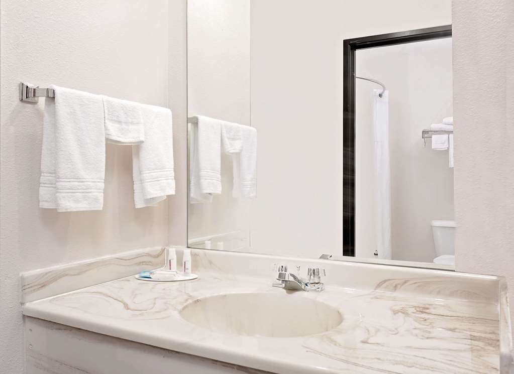 Howard Johnson by Wyndham Gothenburg - photo 5