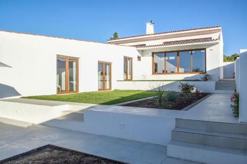 Casa Vista Verde by LovelyStay — 4-Star Luxury Hotel in Sesimbra, Portugal