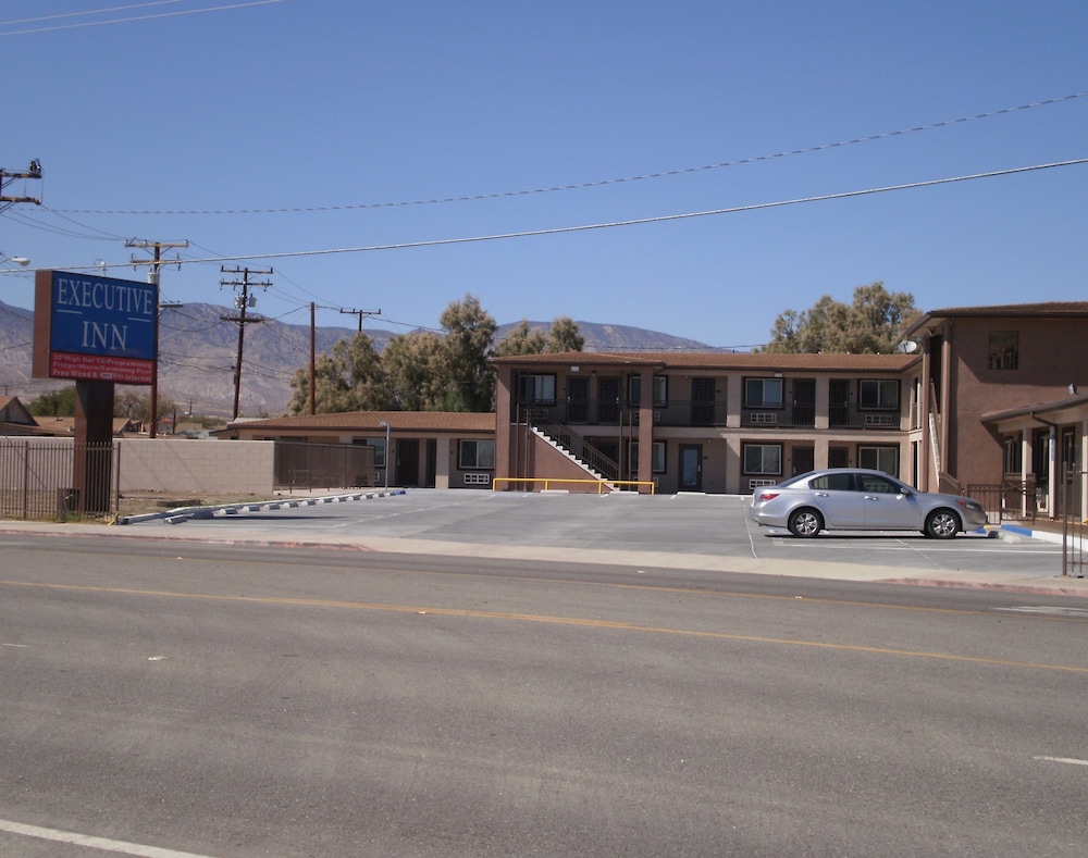 Executive Inn - carbon neutral hotel in Mojave