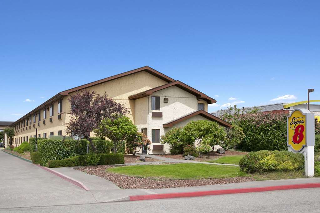 Super 8 By Wyndham Arcata