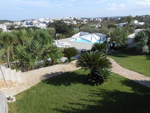 Villa Querceto with private pool — 4-Star Luxury Hotel in Cisternino, Italy