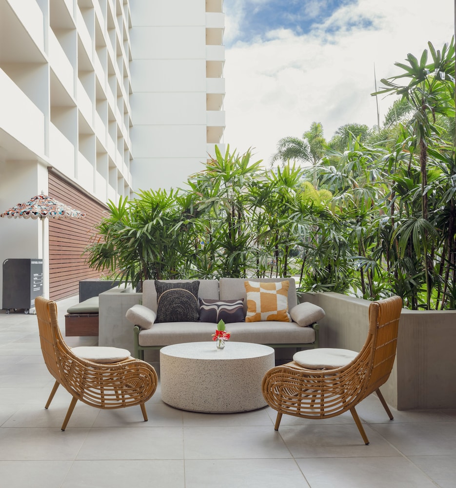 The Ambassador Hotel of Waikiki Tapestry Collection by Hilton - photo 6