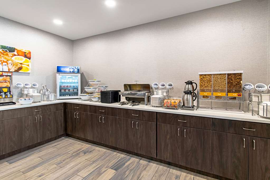 Comfort Suites Grove City Columbus South - photo 36