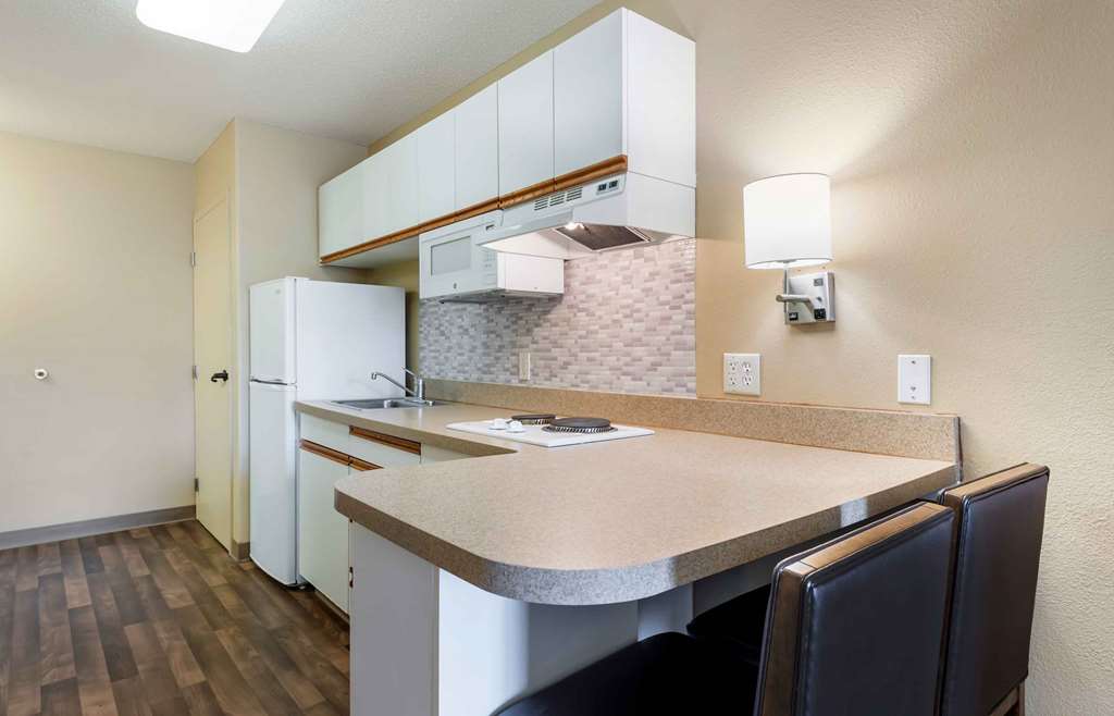 Extended Stay America Suites Eden Prairie Technology Dr - photo 35