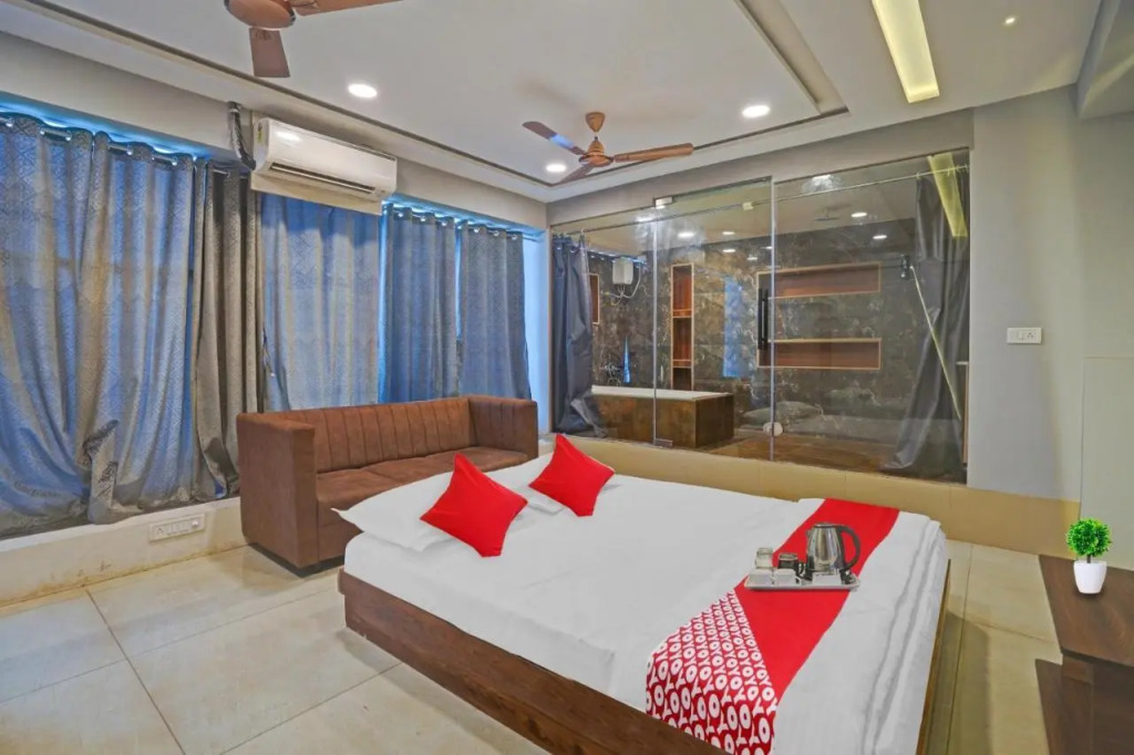 Flagship Hotel Paradise in Surat, India