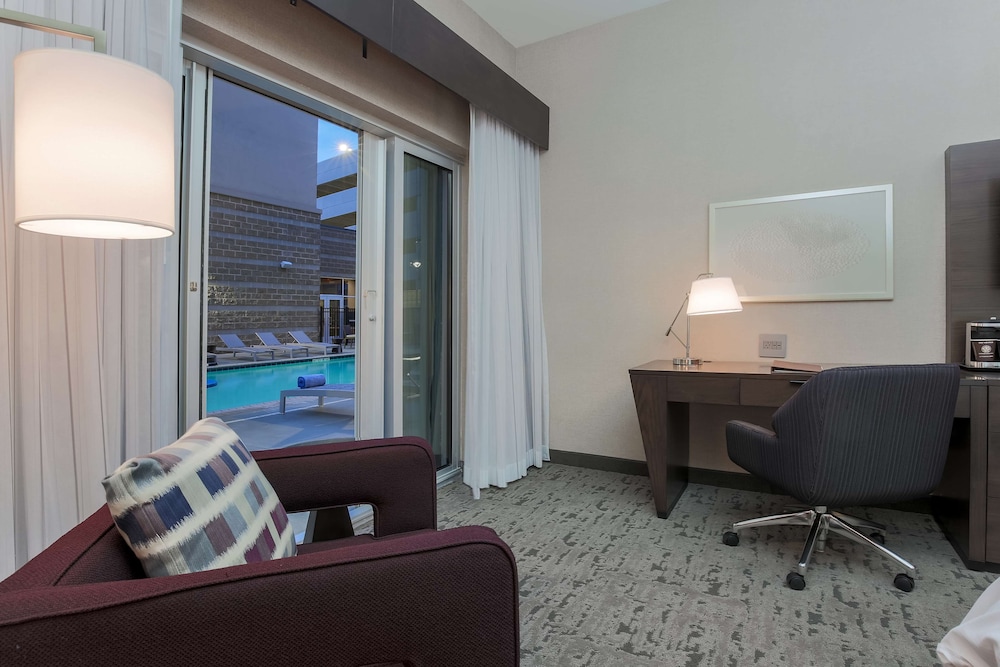 DoubleTree by Hilton Evansville - photo 15