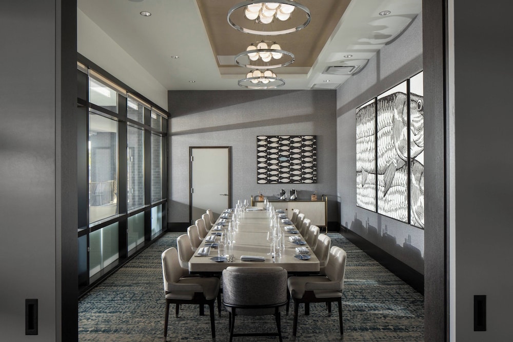 Luminary Hotel & Co. Autograph Hotels - photo 30