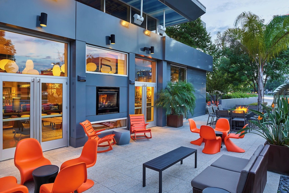 Aloft Houston by the Galleria - photo 14